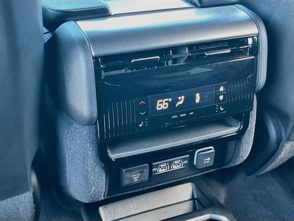 Used 2025 White Jeep Series II image 26