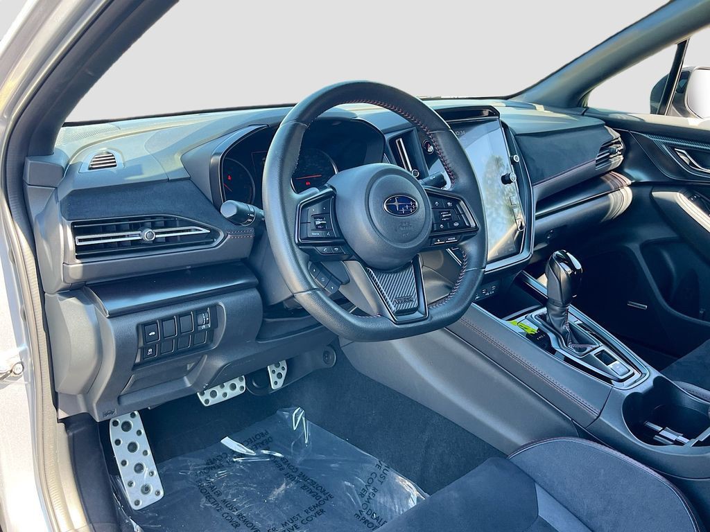 Used 2022 Silver Subaru GT image 9