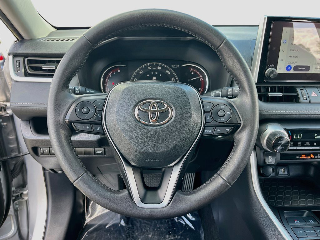 Used 2025 Silver Toyota XLE Premium image 11