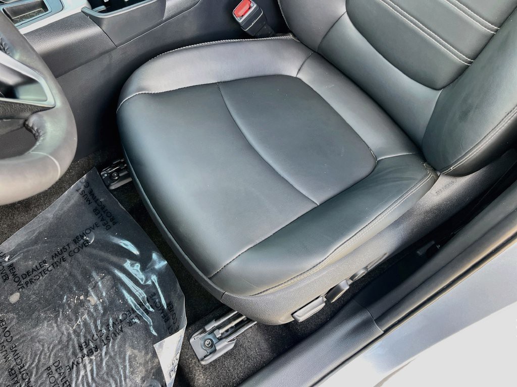 Used 2025 Silver Toyota XLE Premium image 18