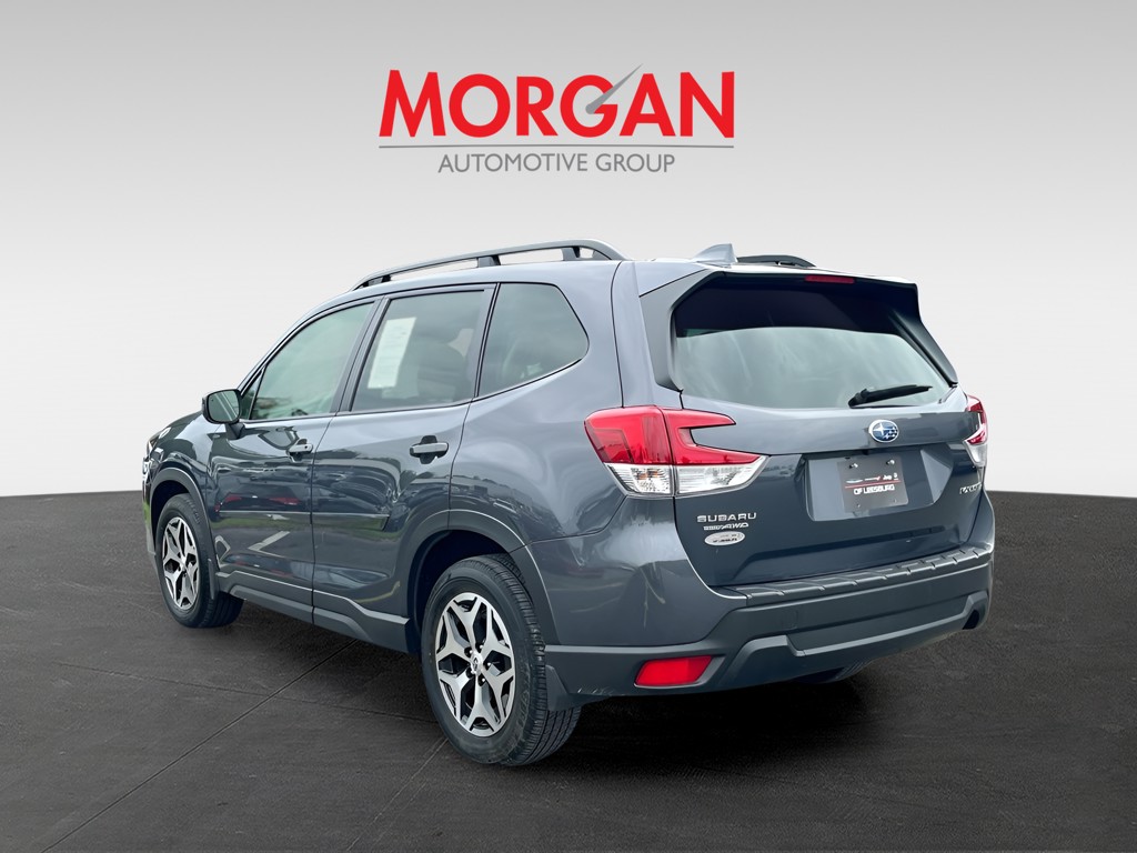 Used 2023 Gray Subaru Premium image 5