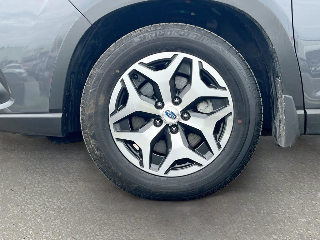 Used 2023 Gray Subaru Premium image 29