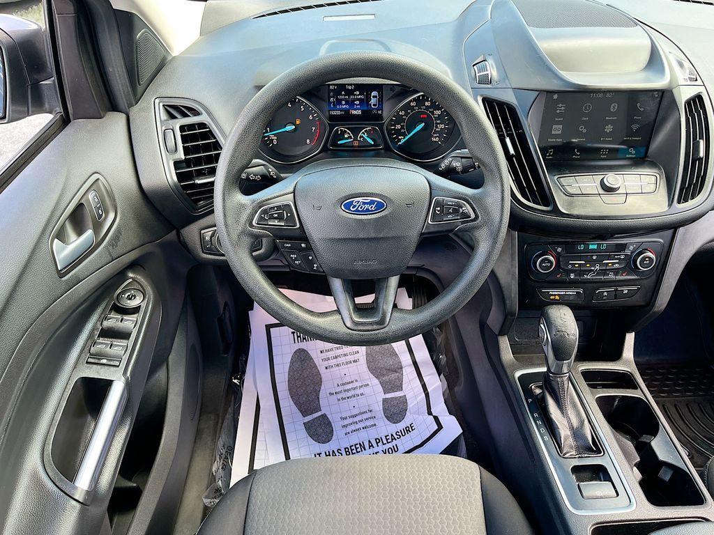 Used 2019 Gray Ford SE image 21
