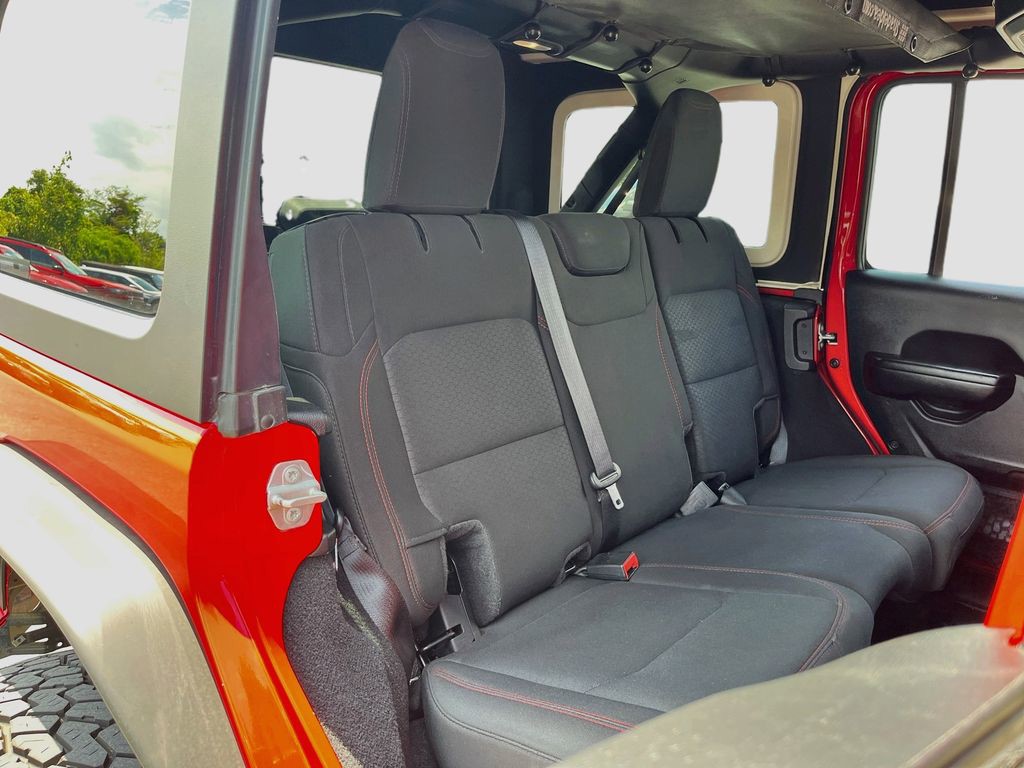 Used 2021 Red Jeep Unlimited Rubicon image 24