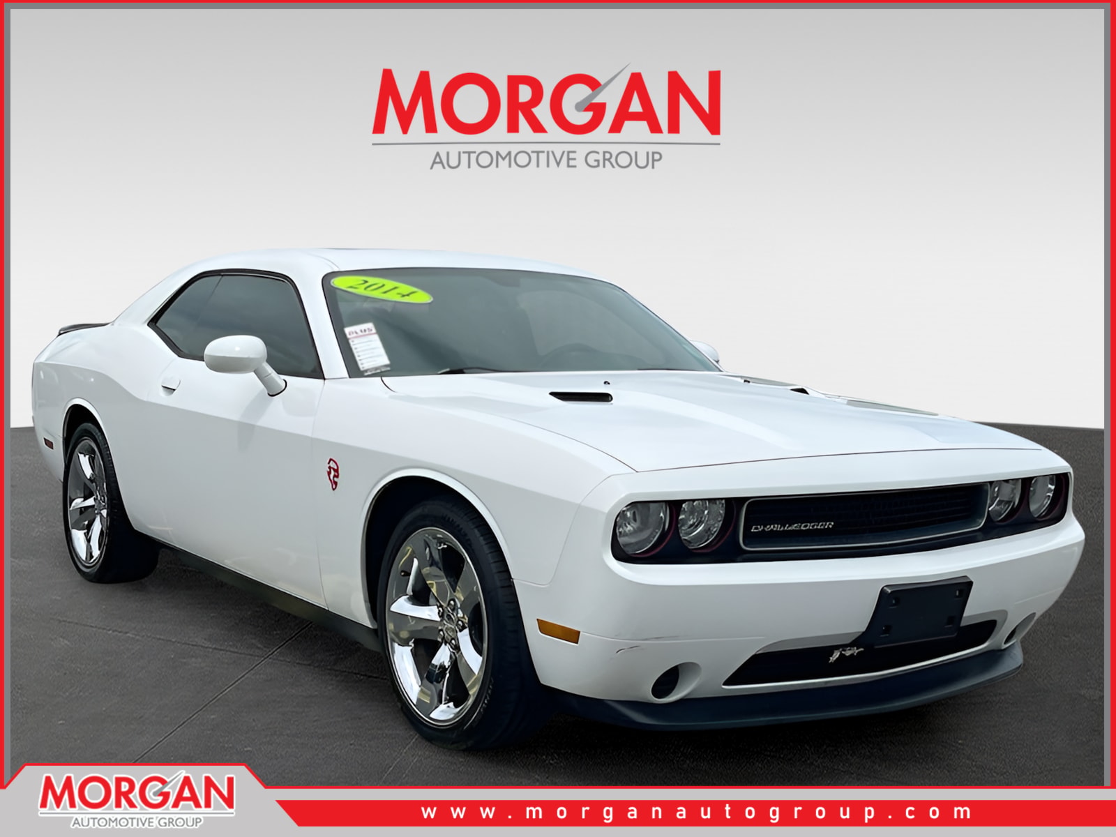 2014 Dodge Challenger SXT's photo