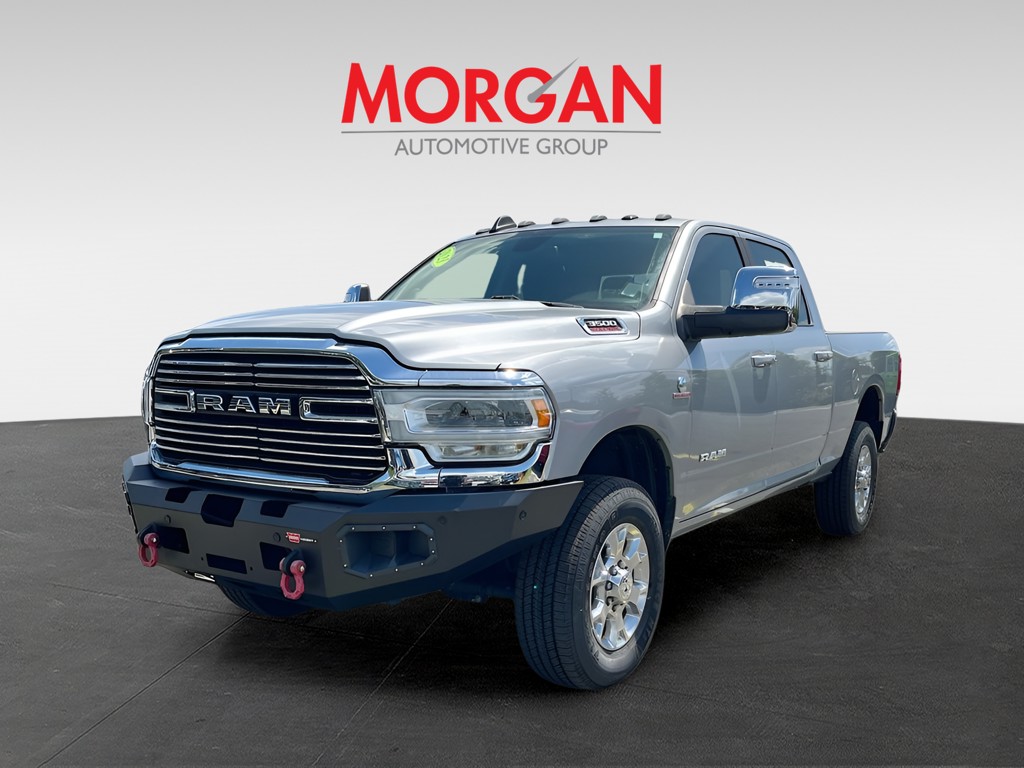 Used 2023 Silver Ram Laramie image 3