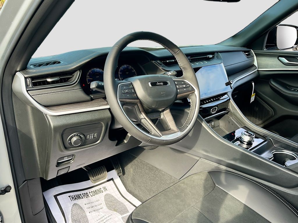 New 2026 Silver Jeep Laredo image 9