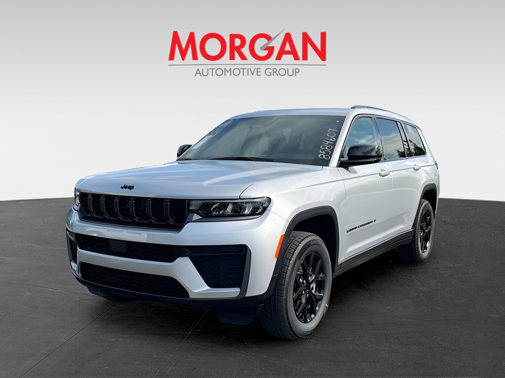 New 2026 Silver Jeep Laredo image 3