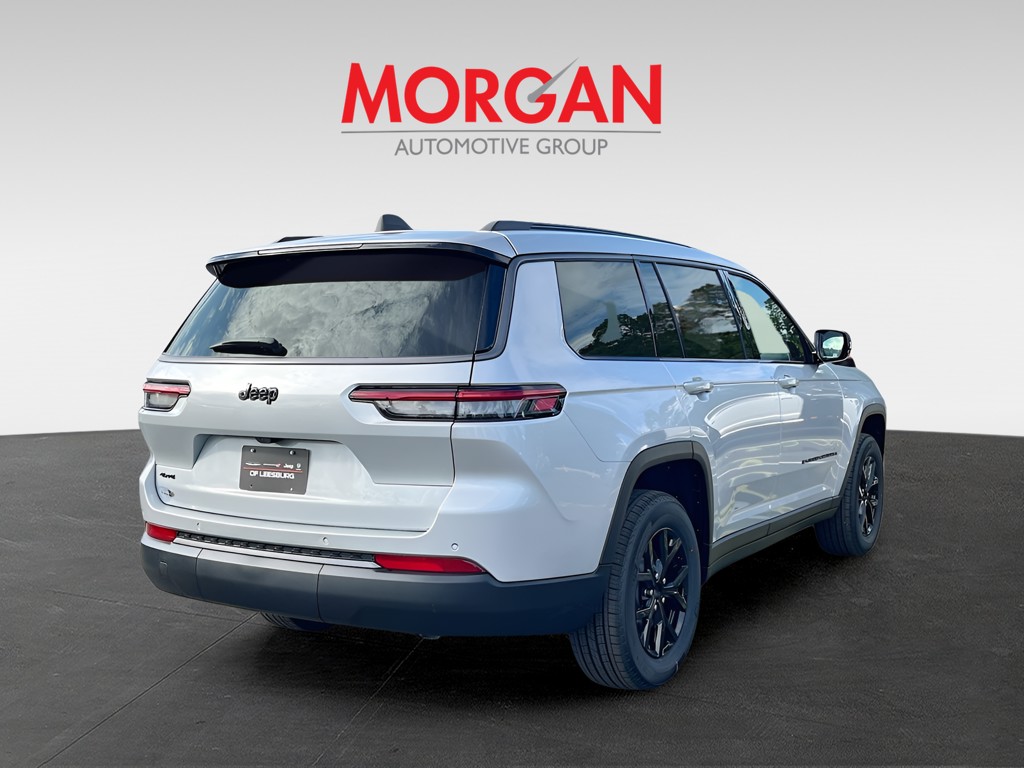 New 2026 Silver Jeep Laredo image 7