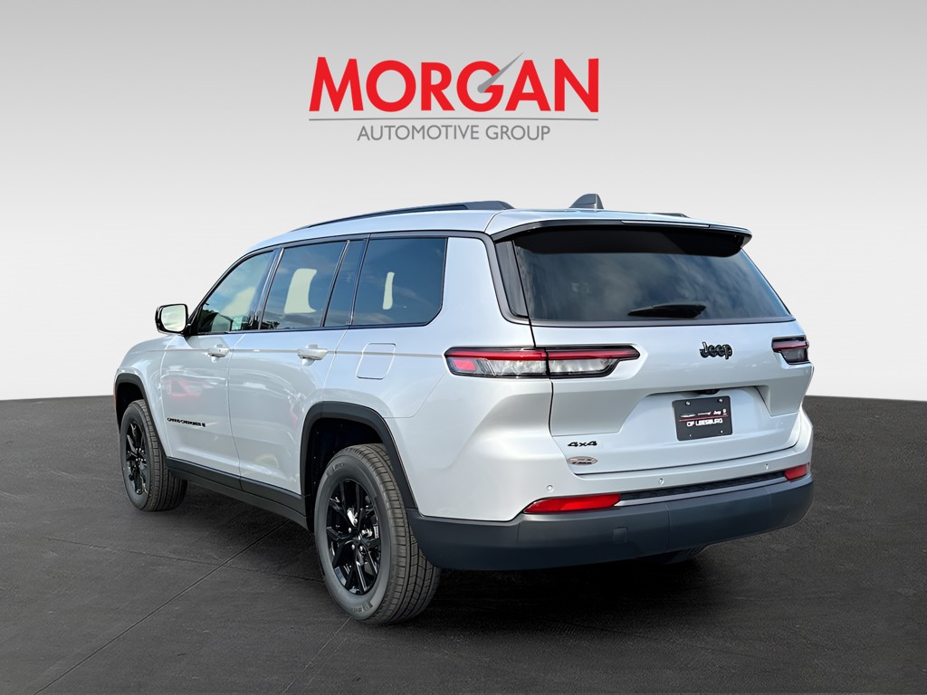 New 2026 Silver Jeep Laredo image 5
