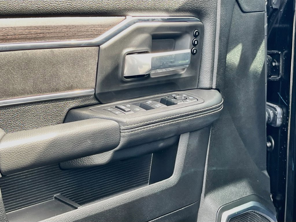 2026 RAM 2500 Laramie - Photo 18