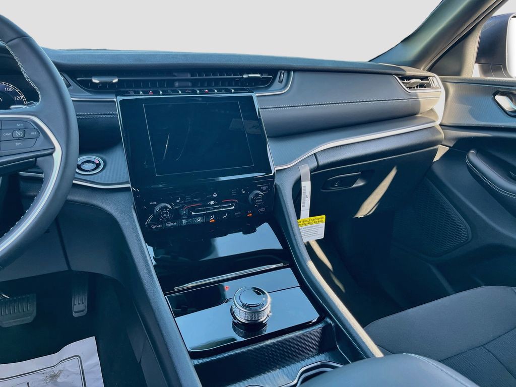 New 2026 Silver Jeep Laredo X image 21