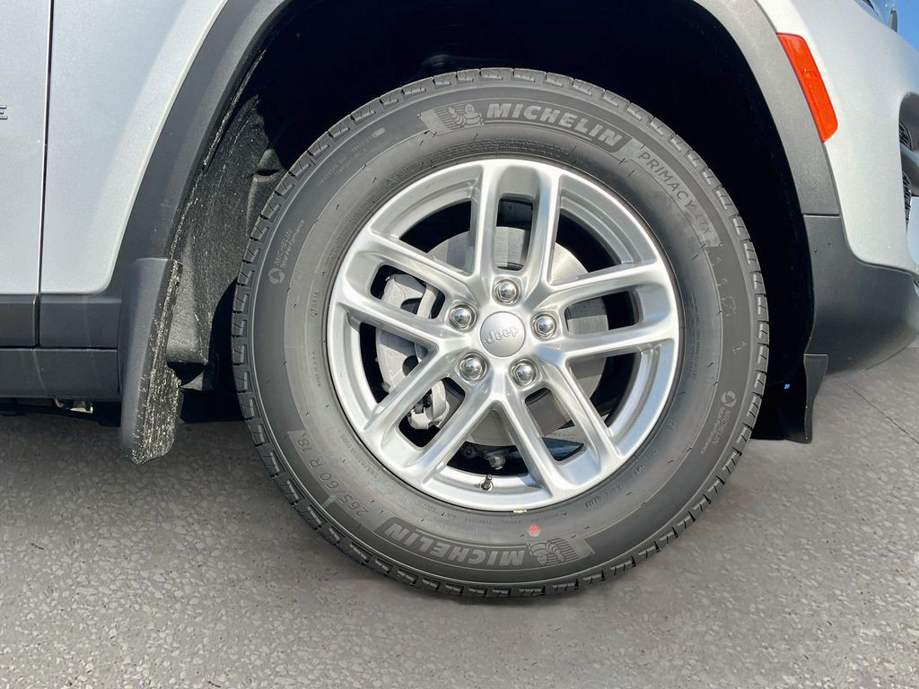 New 2026 Silver Jeep Laredo X image 27