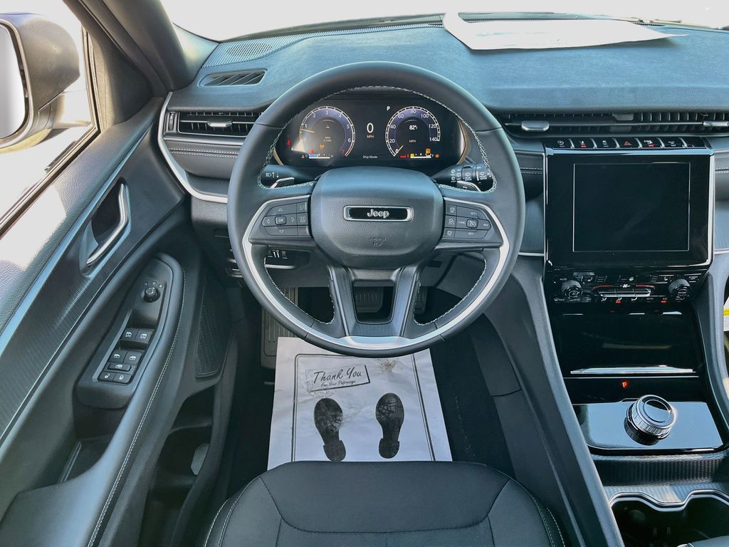 New 2026 Silver Jeep Laredo X image 20
