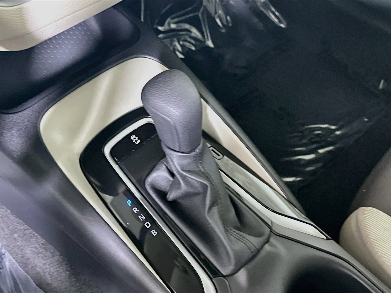 Certified Used 2026 Midnight Black Metallic Toyota LE image 20