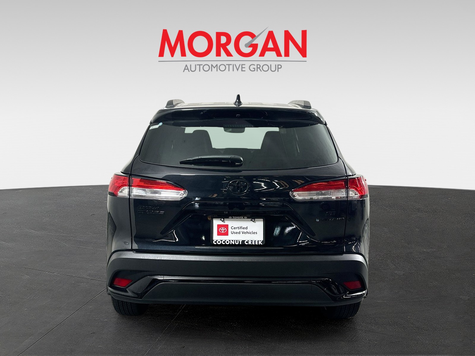 Certified Used 2025 Jet Black Toyota Hybrid SE image 4
