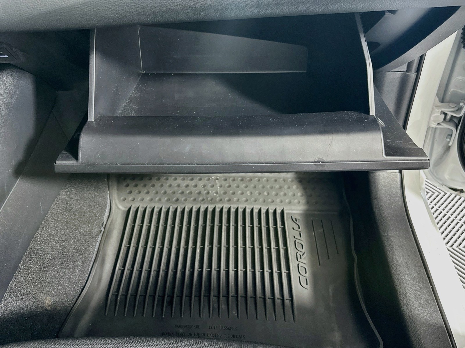 Certified Used 2026 Ice Toyota SE image 32