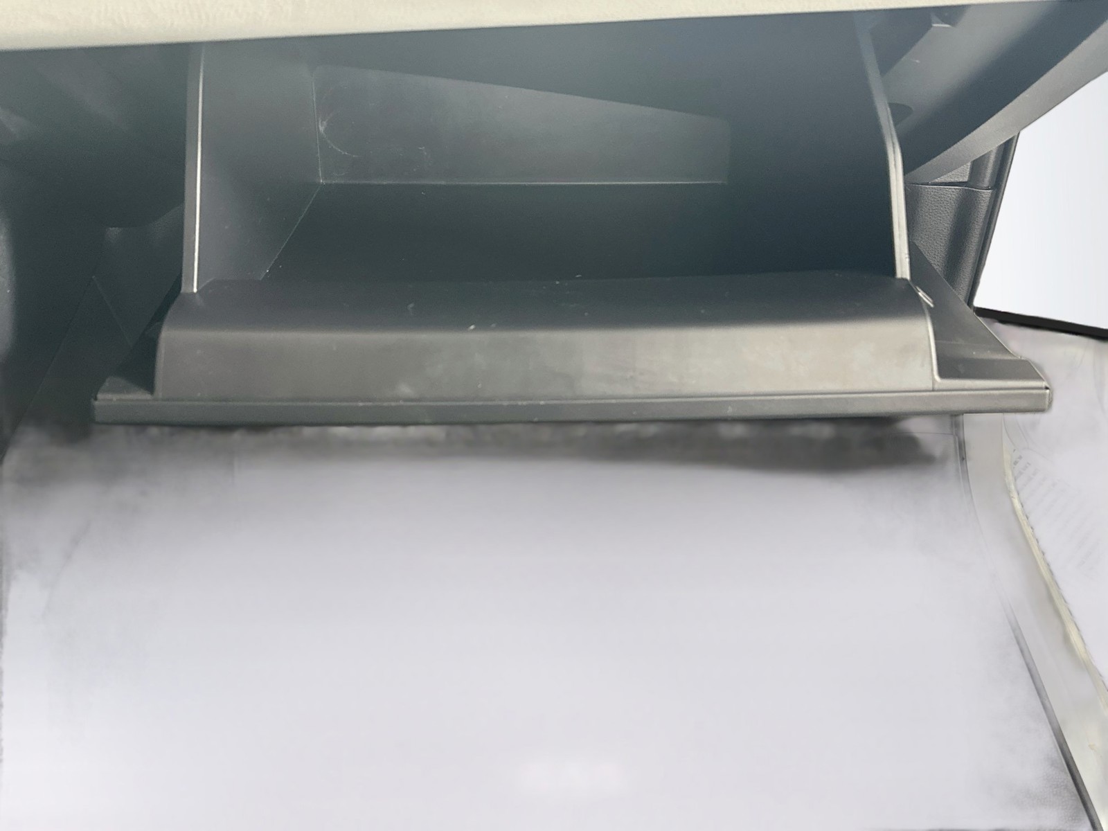 Certified Used 2025 Ice Toyota LE image 31