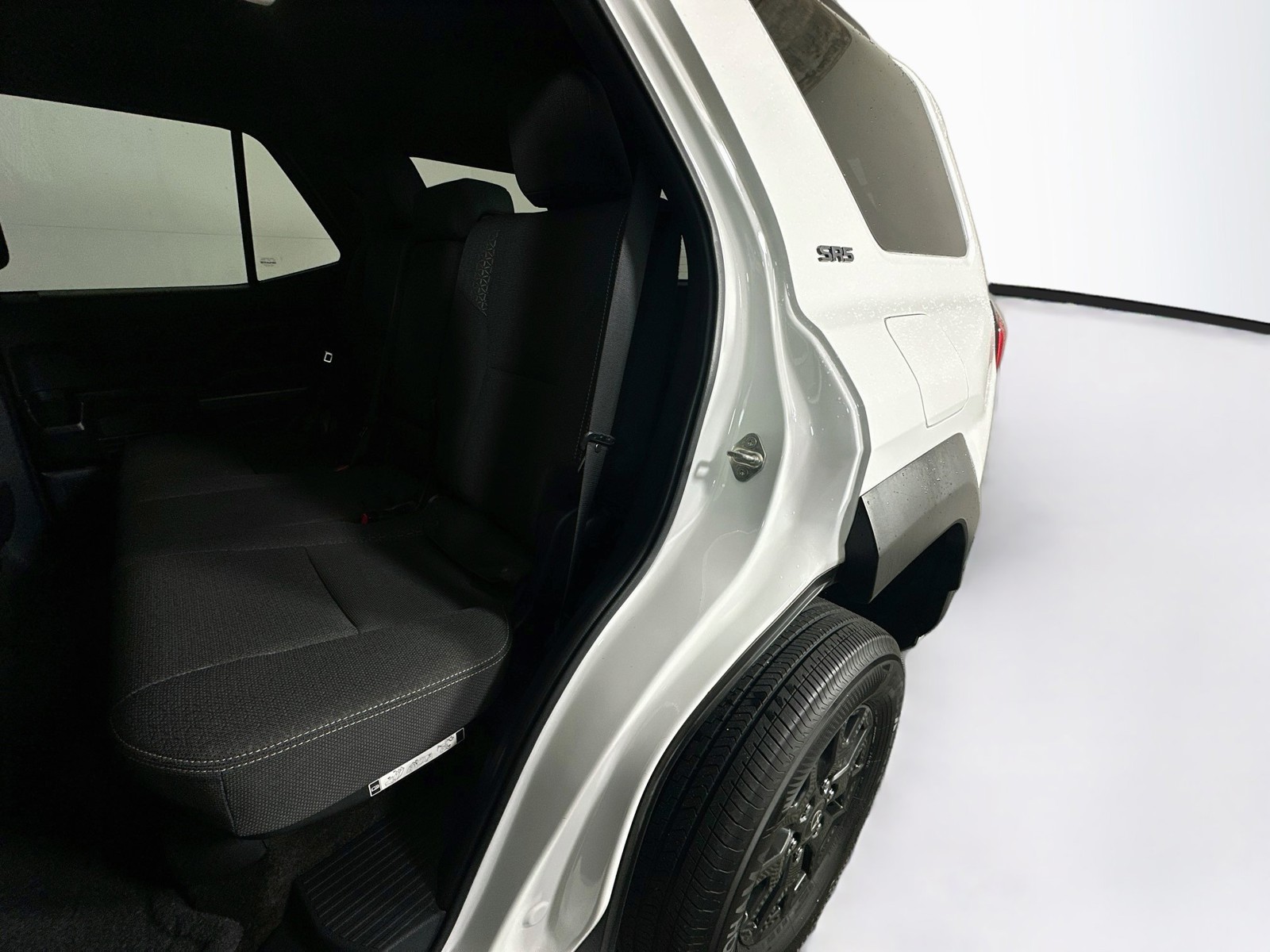 Used 2025 Ice Toyota SR5 image 26