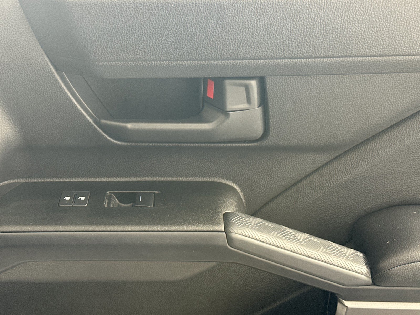 Used 2025 Ice Toyota SR5 image 29