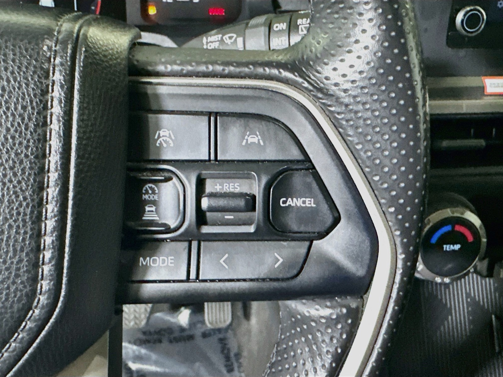 Used 2025 Ice Toyota SR5 image 17