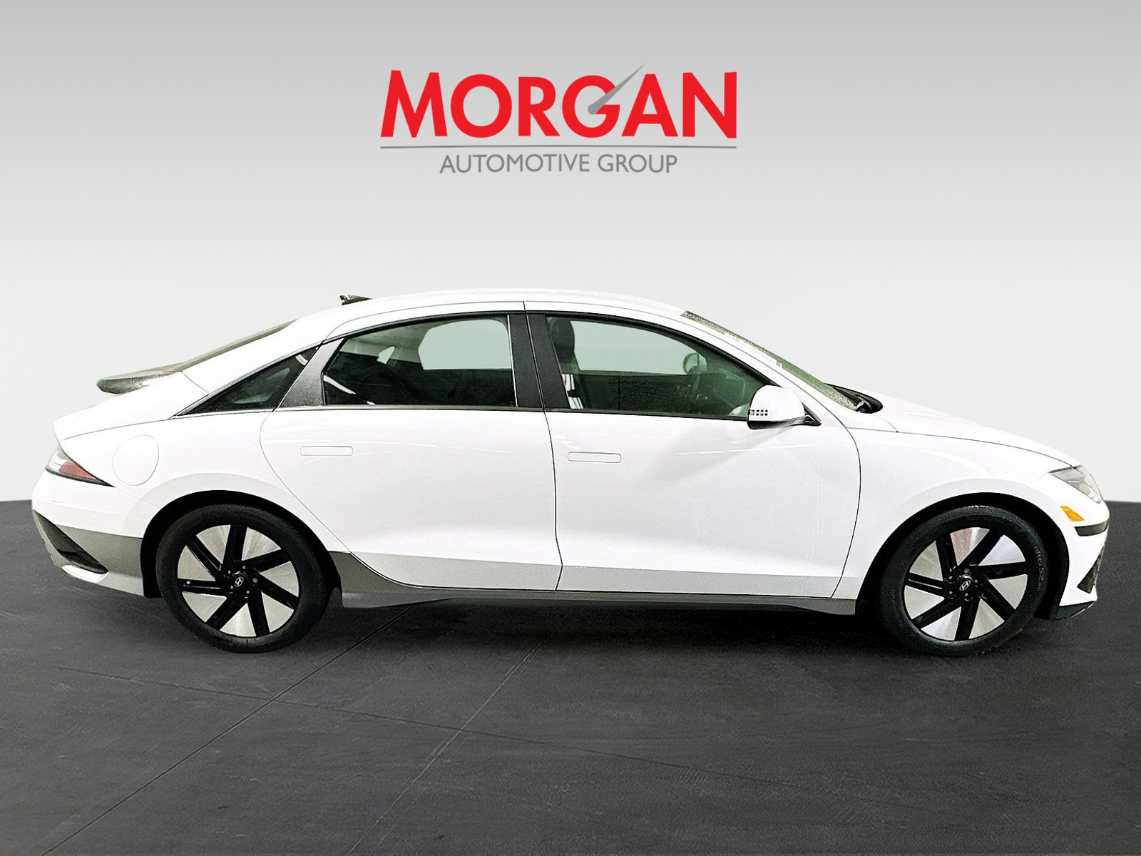 Used 2024 Hyundai IONIQ 6 SE with VIN KMHM24AAXRA074927 for sale in Tampa, FL