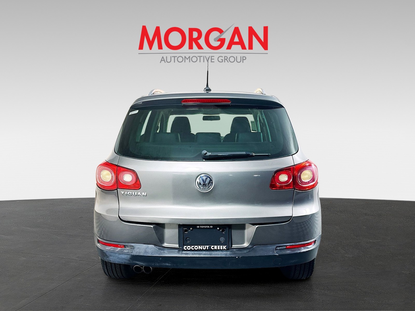 Used 2010 Brown Volkswagen S image 4
