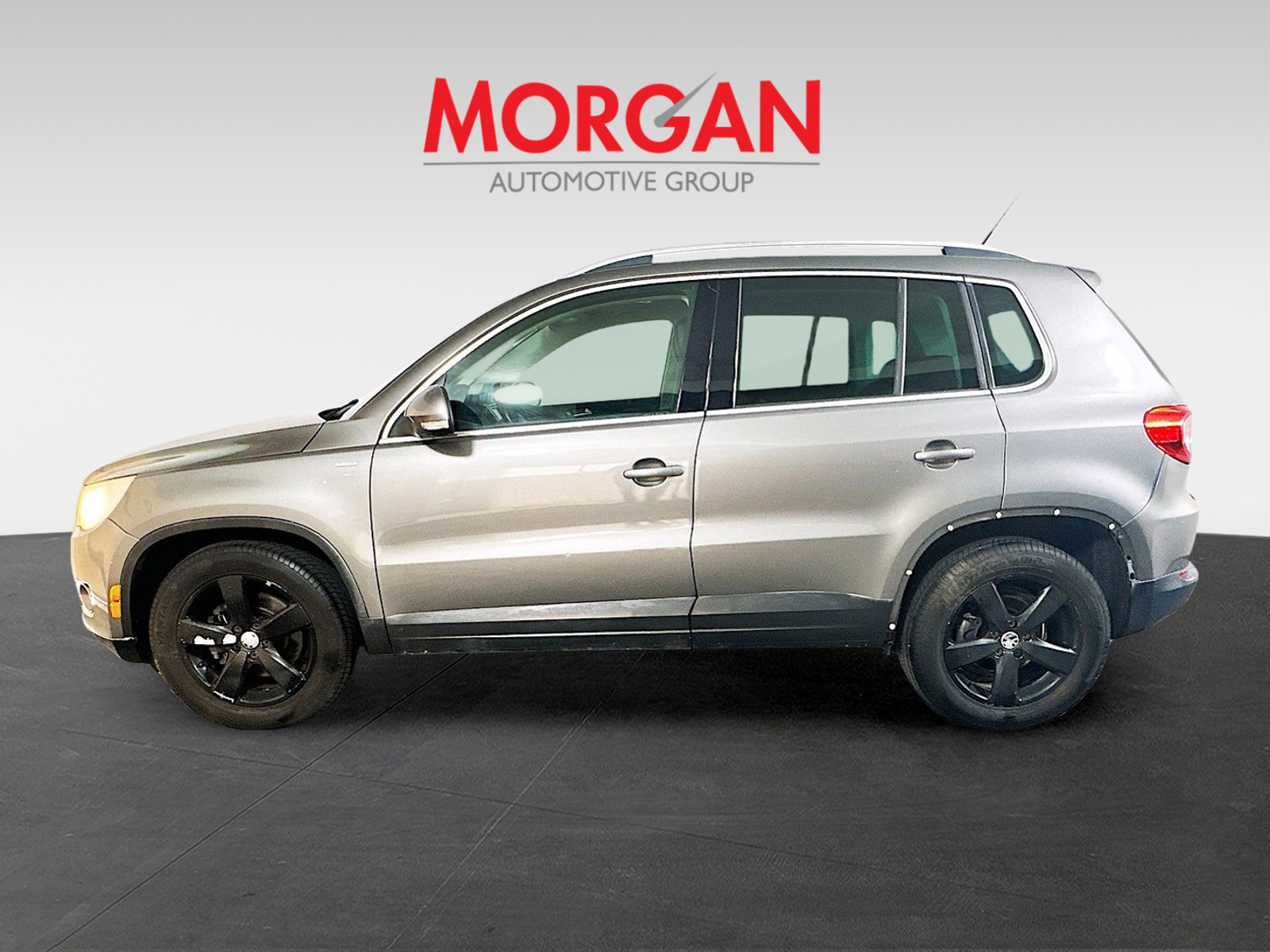 Used 2010 Brown Volkswagen S image 6