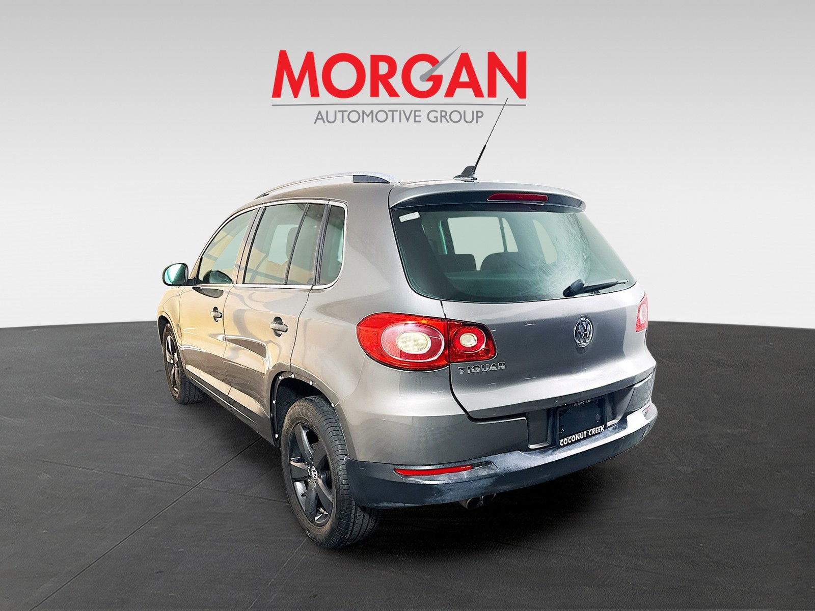 Used 2010 Brown Volkswagen S image 5