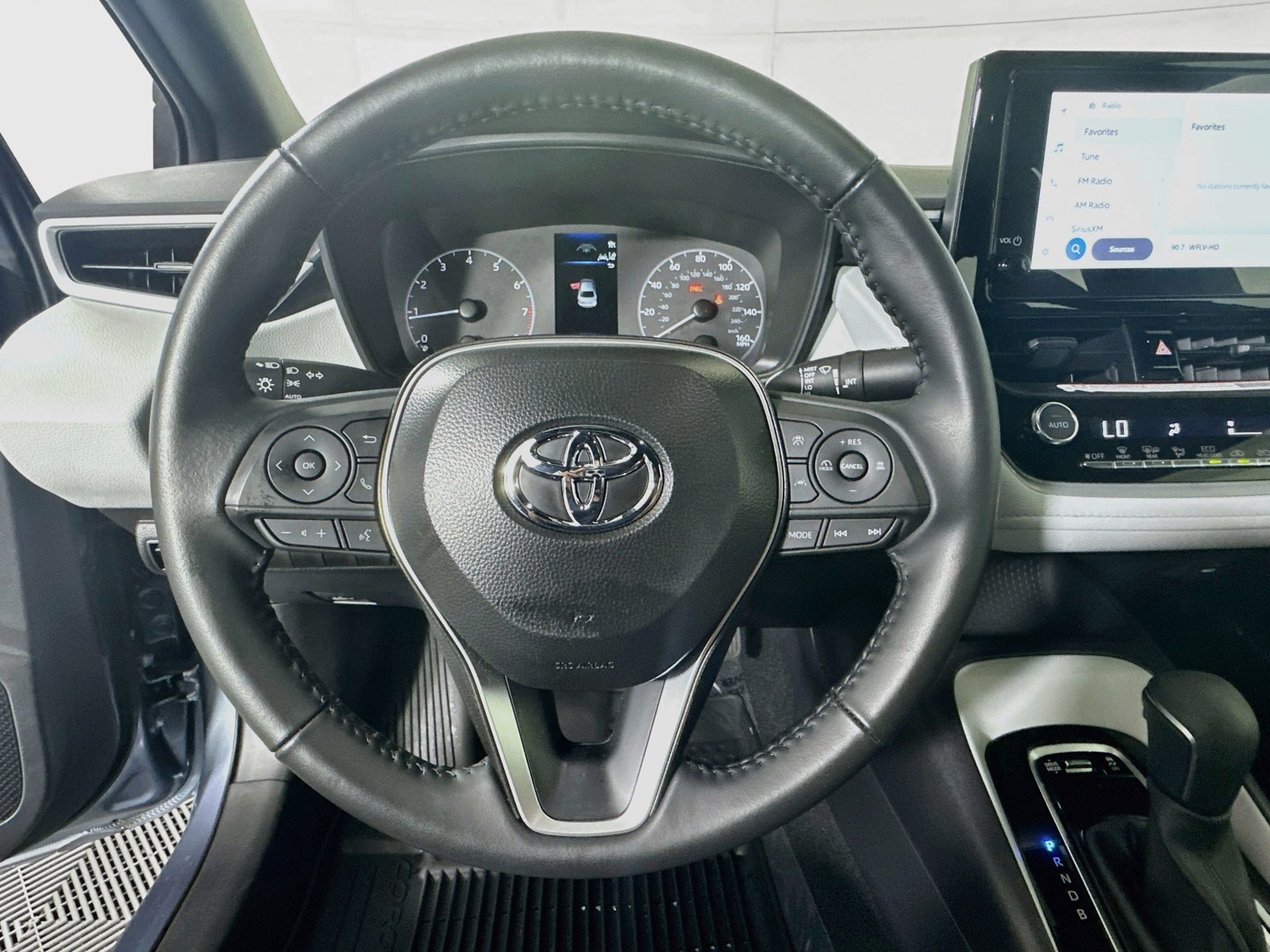 Certified Used 2025 Celestite Toyota SE image 15