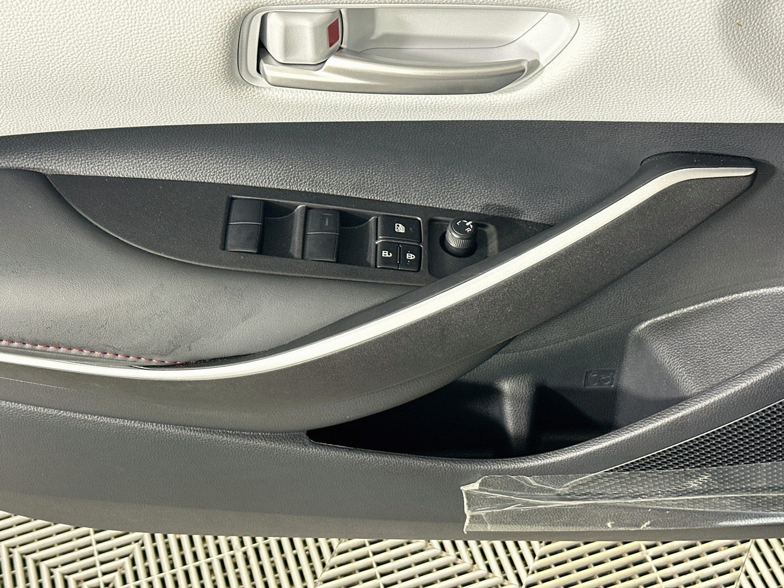 Certified Used 2025 Celestite Toyota SE image 14