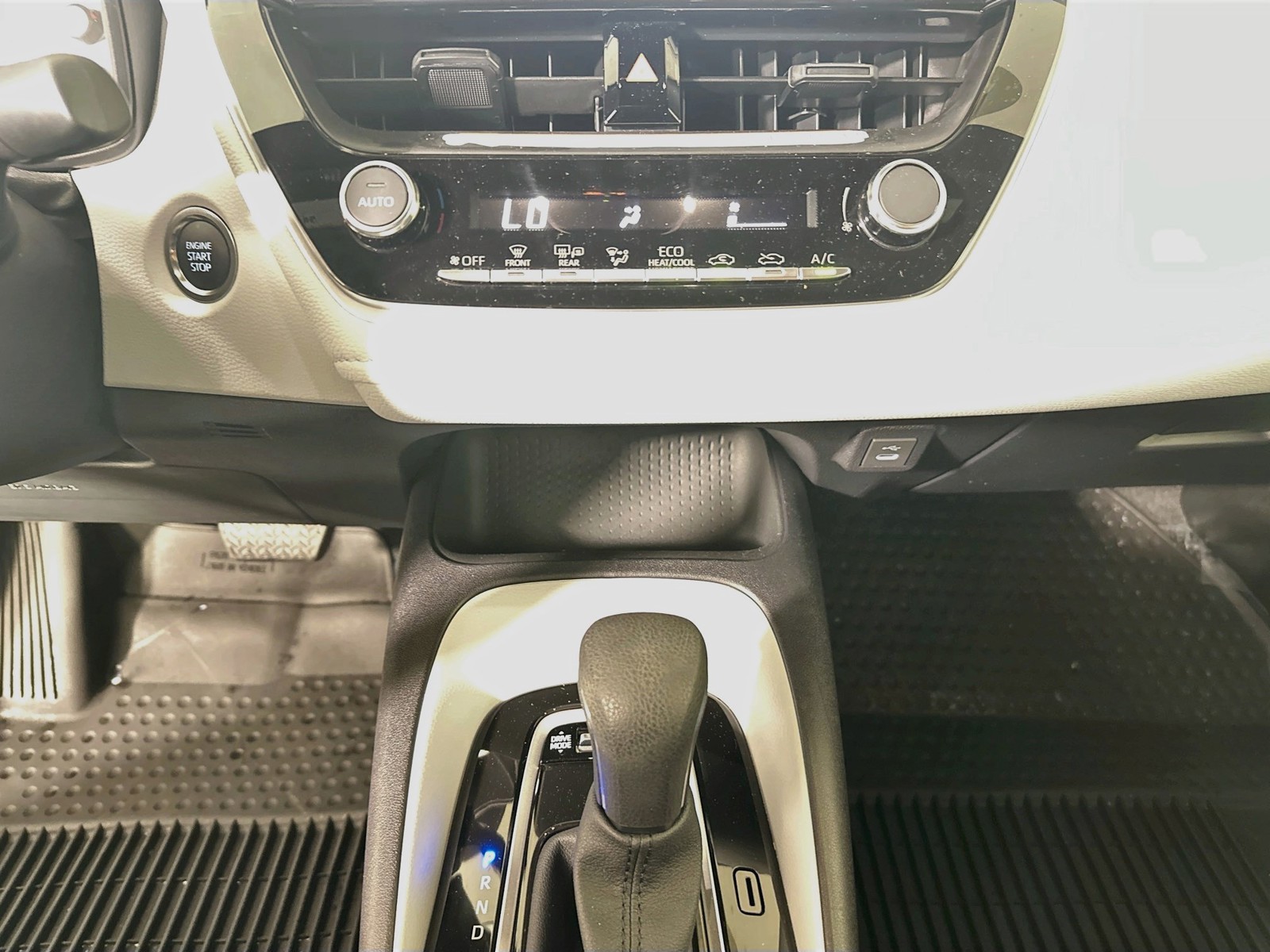 Certified Used 2025 Celestite Toyota SE image 23