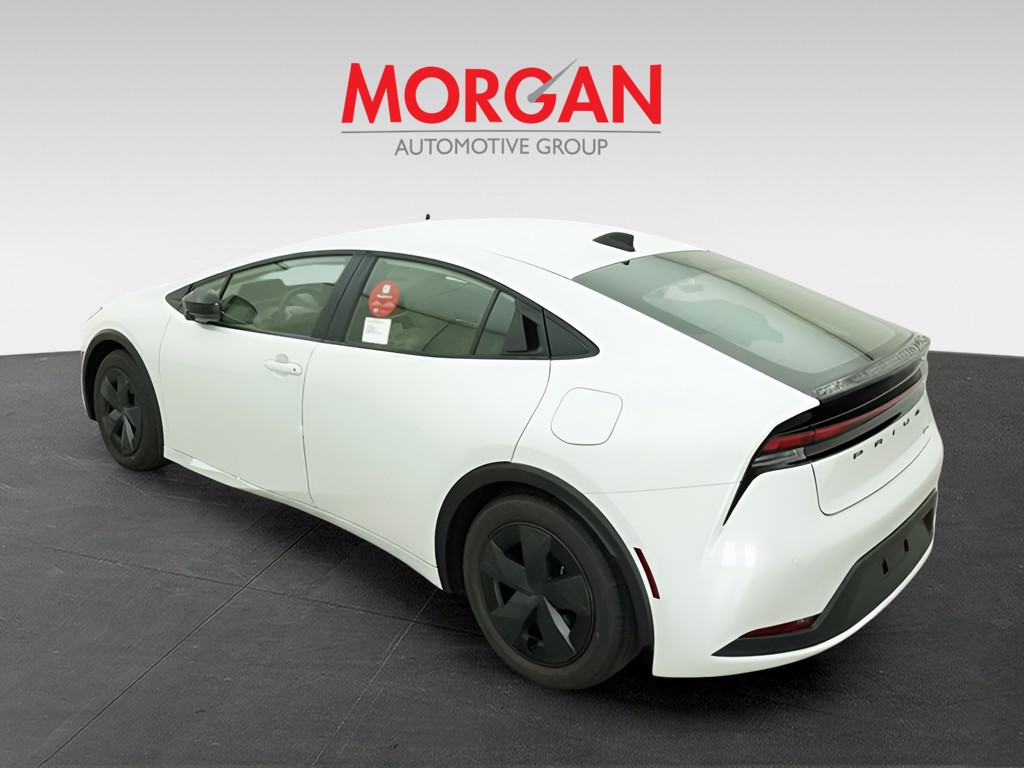 New 2027 Pearl Toyota LE image 5