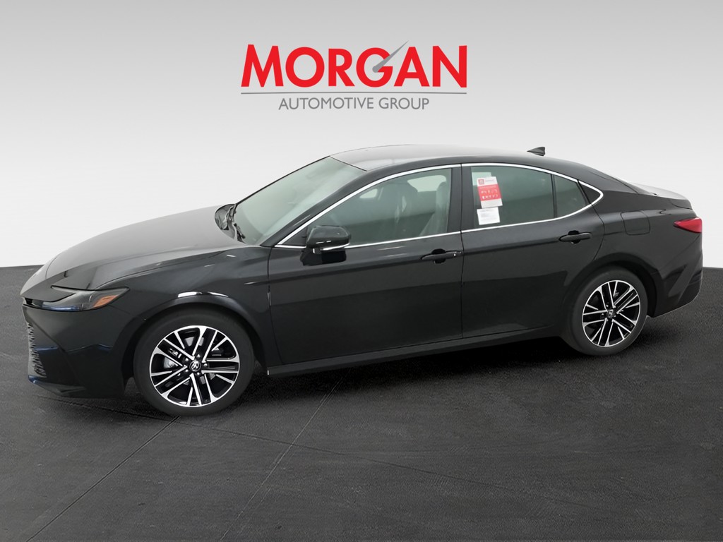 New 2026 Midnight Black Metallic Toyota XLE image 2