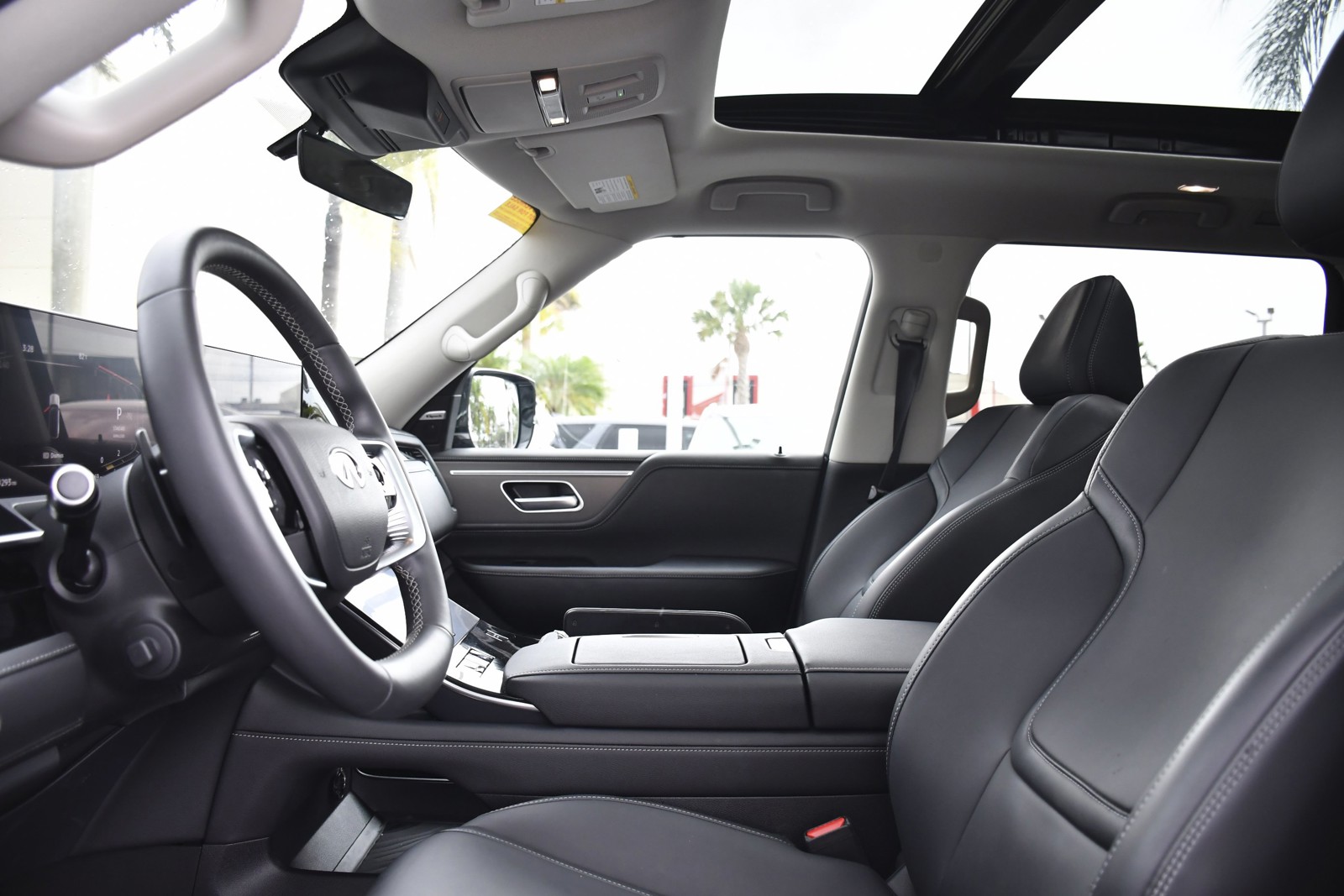 Used 2025 Black Obsidian INFINITI PURE image 21