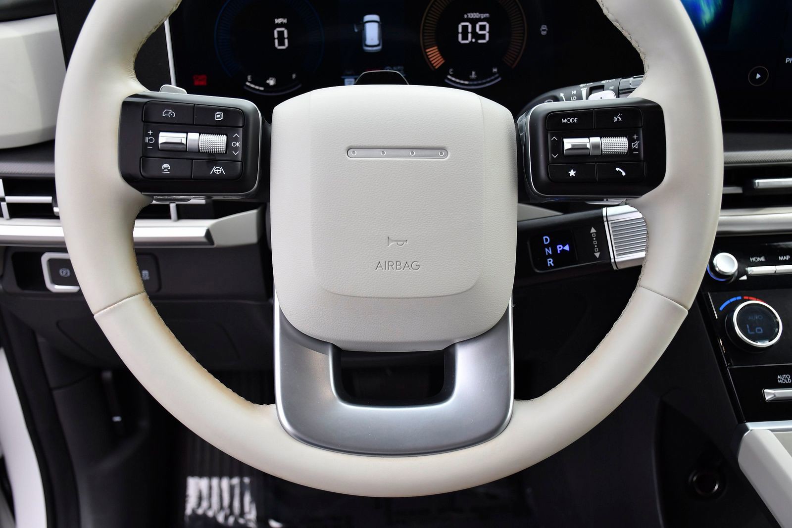 Used 2025 Serenity White Hyundai SEL image 7