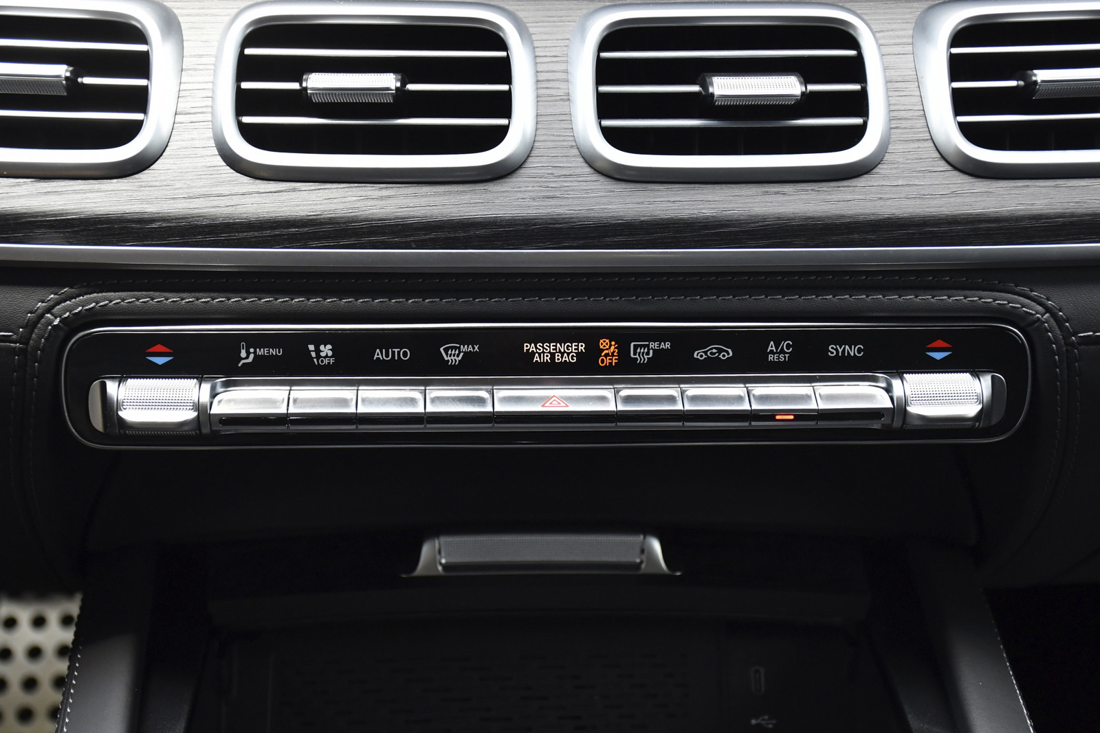 Used 2025 Gray Mercedes-Benz AMG® GLS 63 image 15