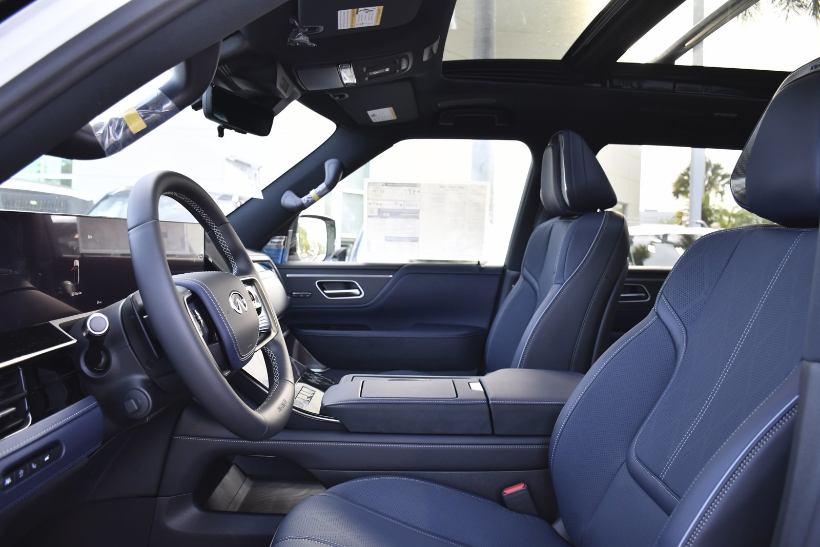 New 2026 Radiant White/Black Obsidian INFINITI SPORT image 23