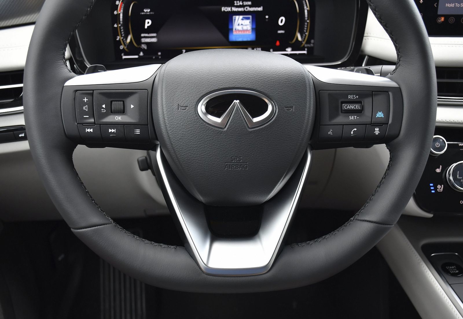 New 2027 Mineral Black INFINITI LUXE image 7