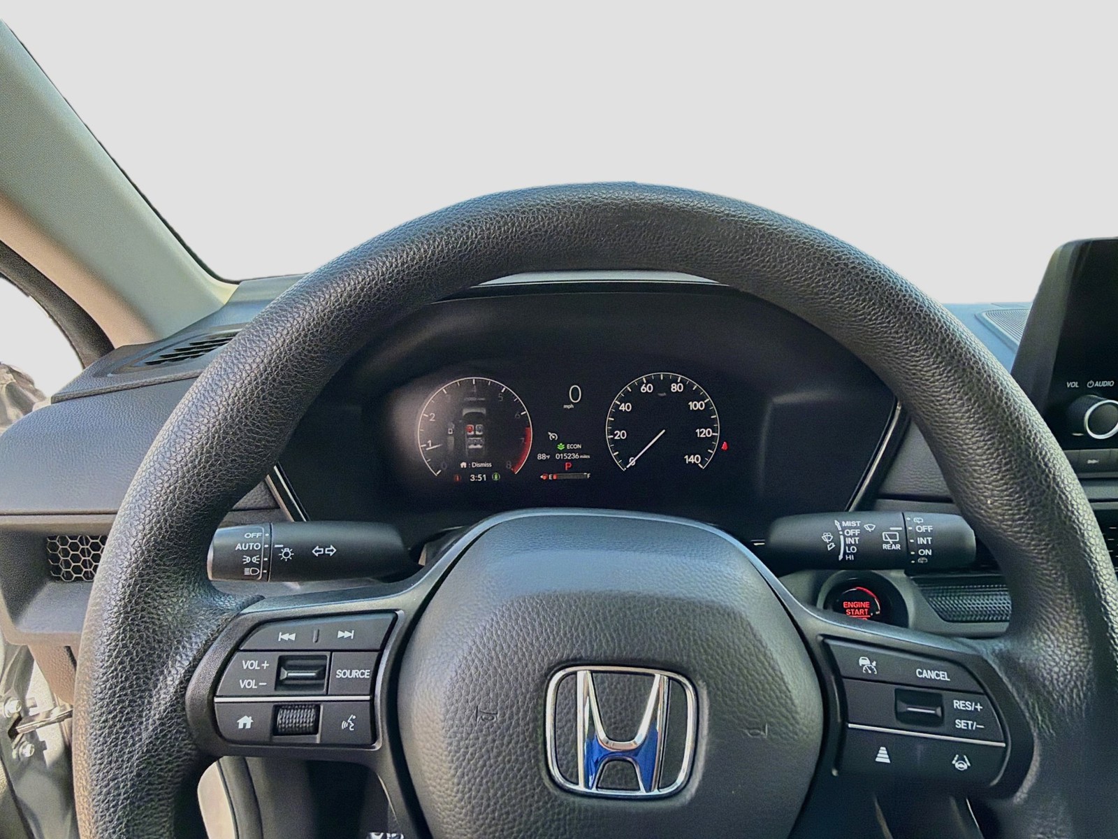 Used 2025  Honda LX image 11