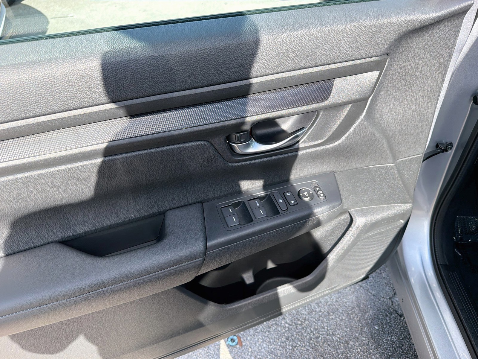 Used 2025  Honda LX image 16