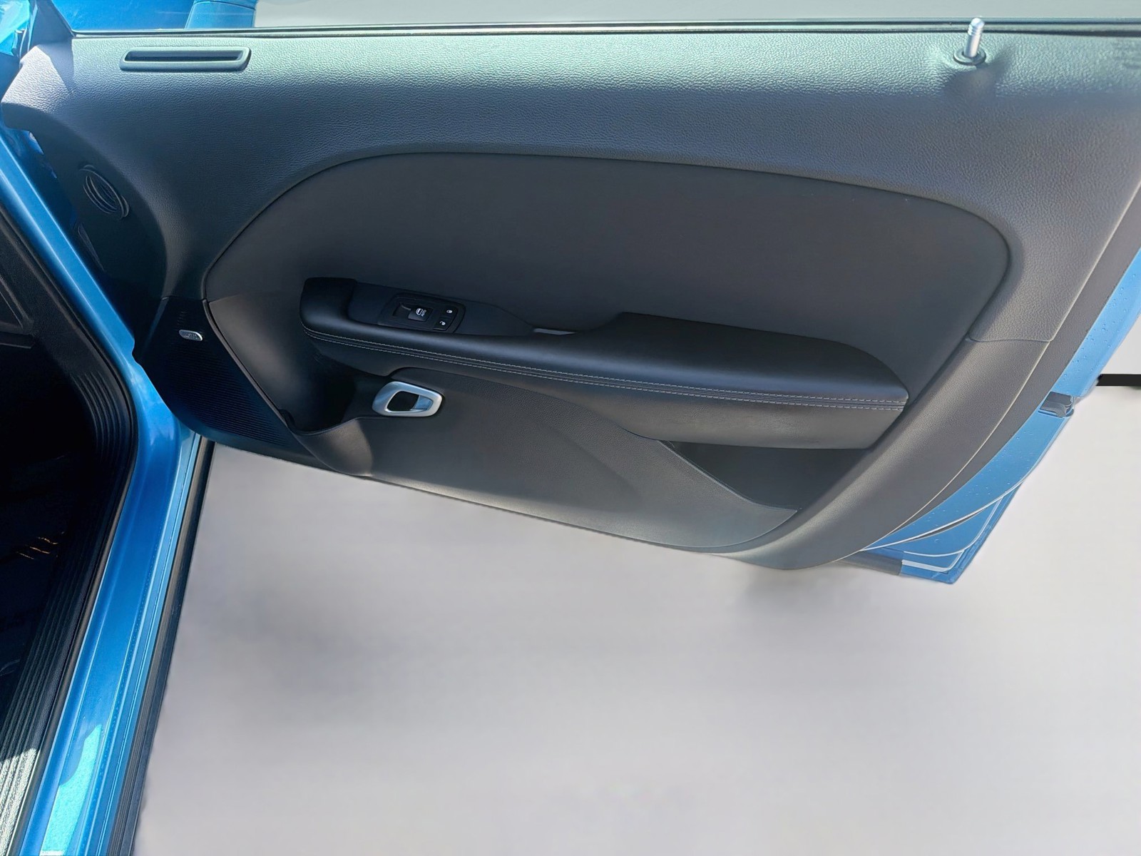 Used 2023 B5 Blue Pearlcoat Dodge GT image 30