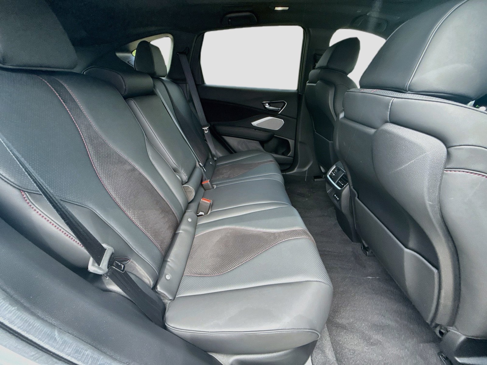 Used 2025 Urban Gray Pearl Acura w/A-Spec Package image 29