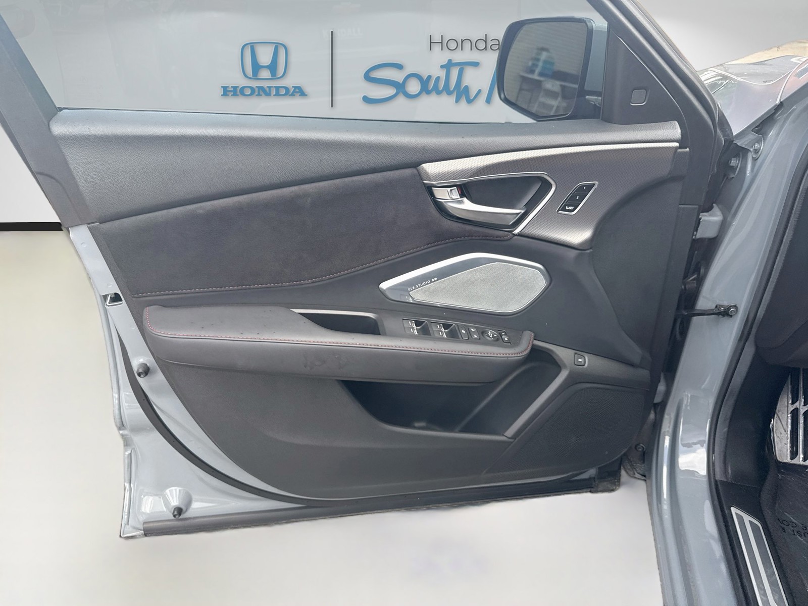 Used 2025 Urban Gray Pearl Acura w/A-Spec Package image 20