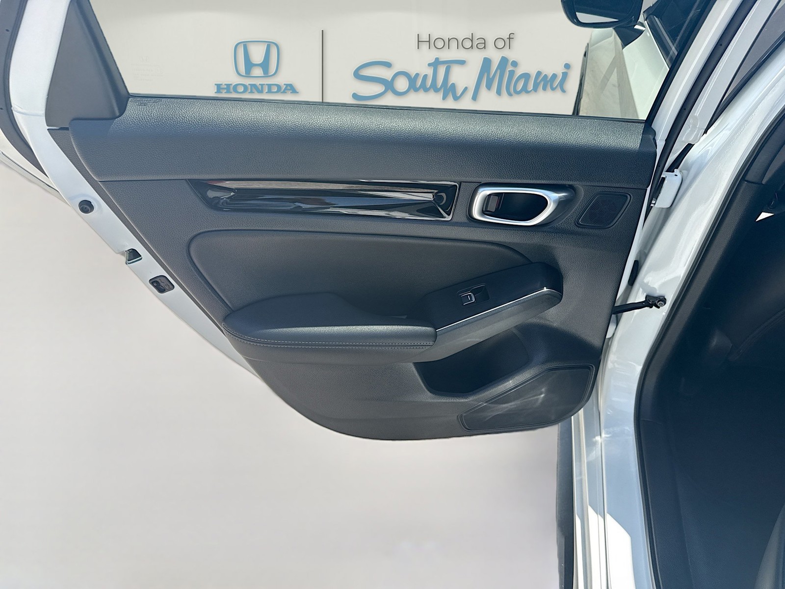 Certified Used 2024 Platinum White Pearl Honda Sport Touring image 25