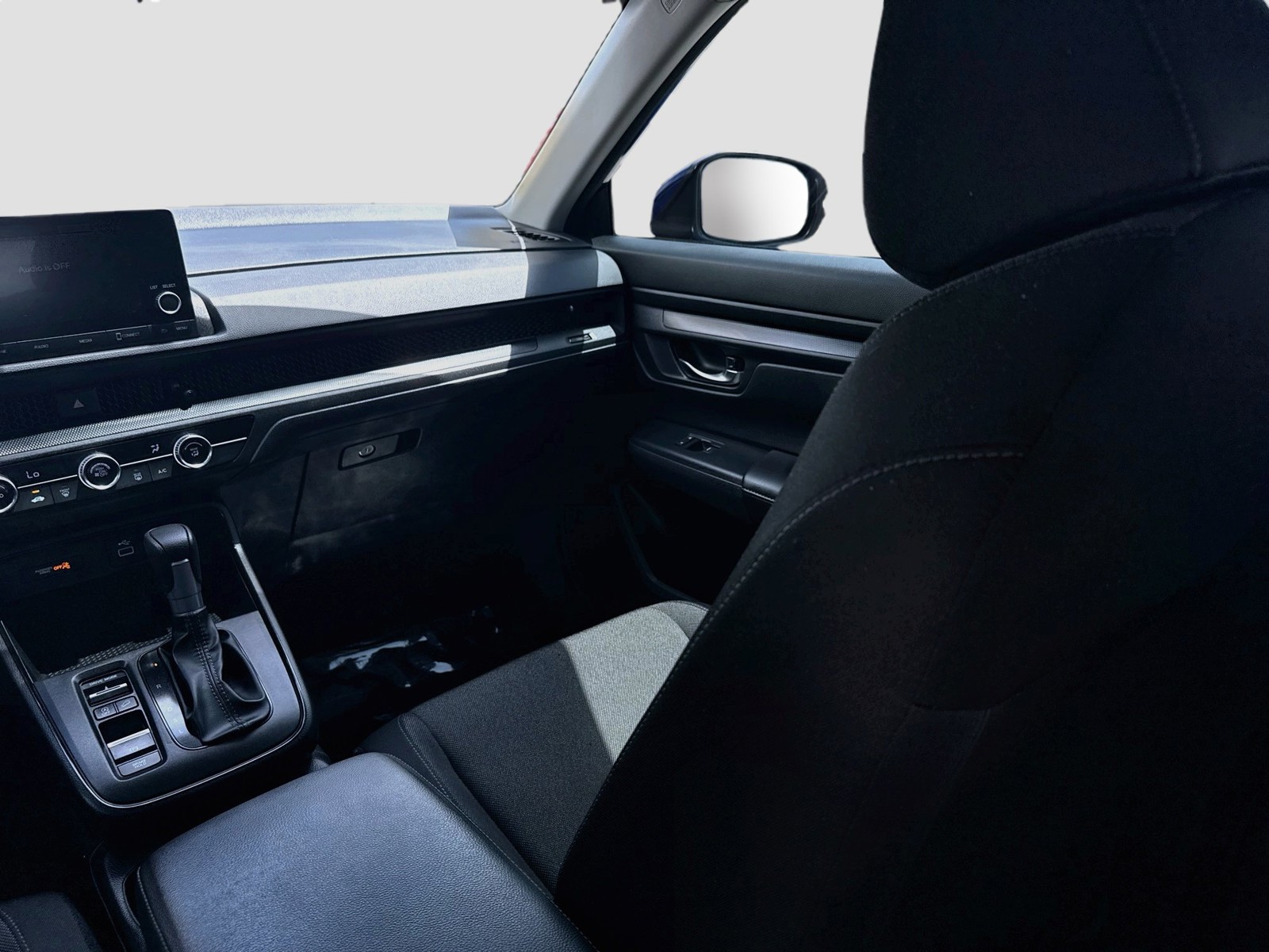 2025 Honda CR-V LX - Photo 21