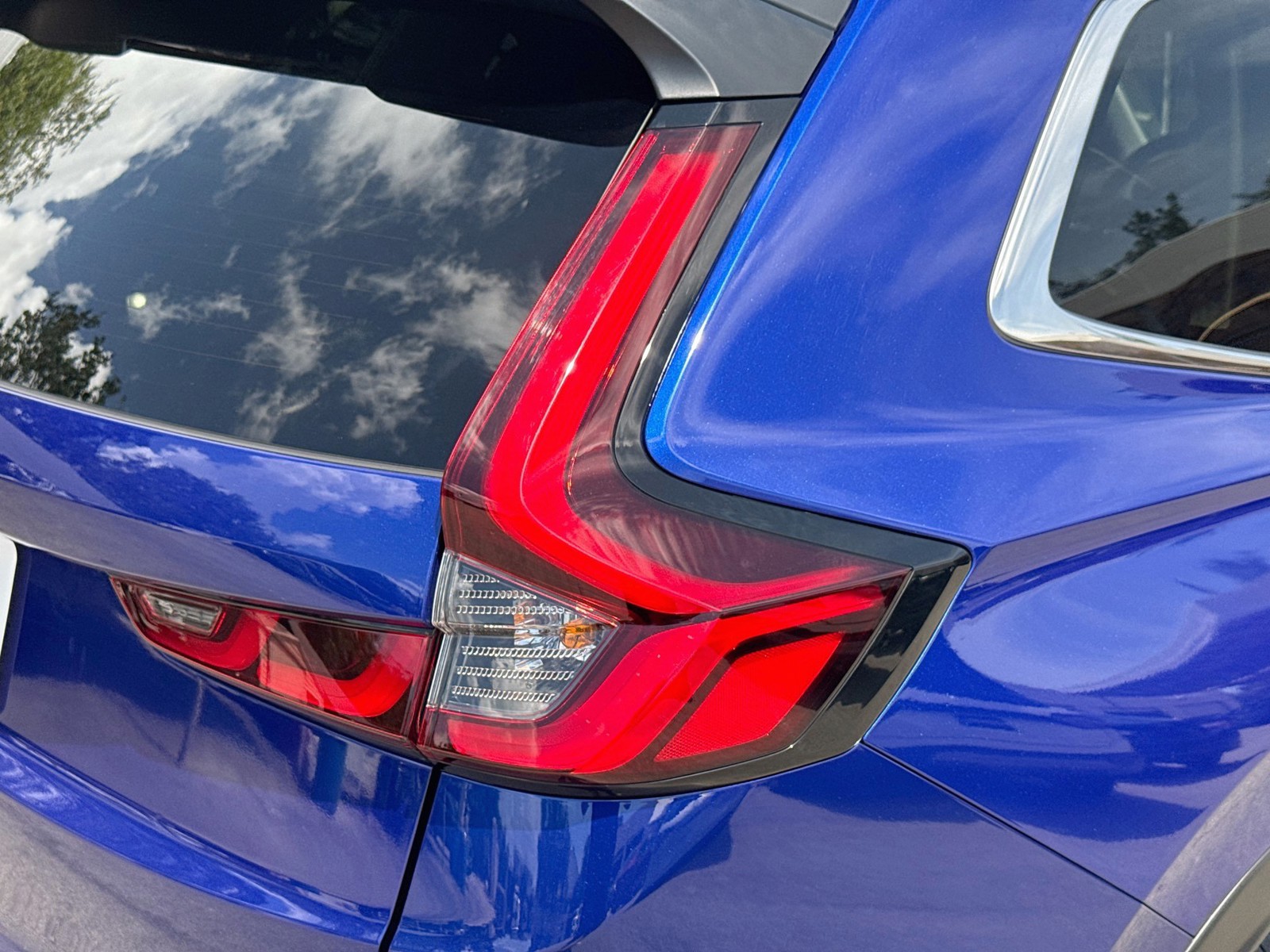 2025 Honda CR-V LX - Photo 27