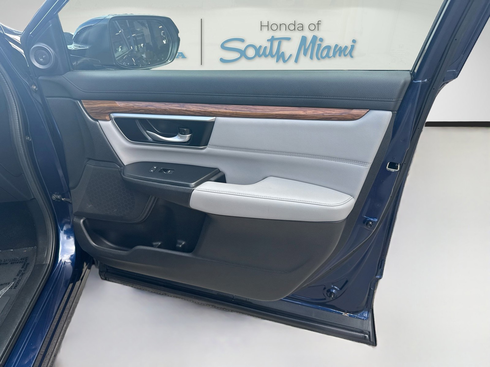 2022 Honda CR-V Touring - Photo 34
