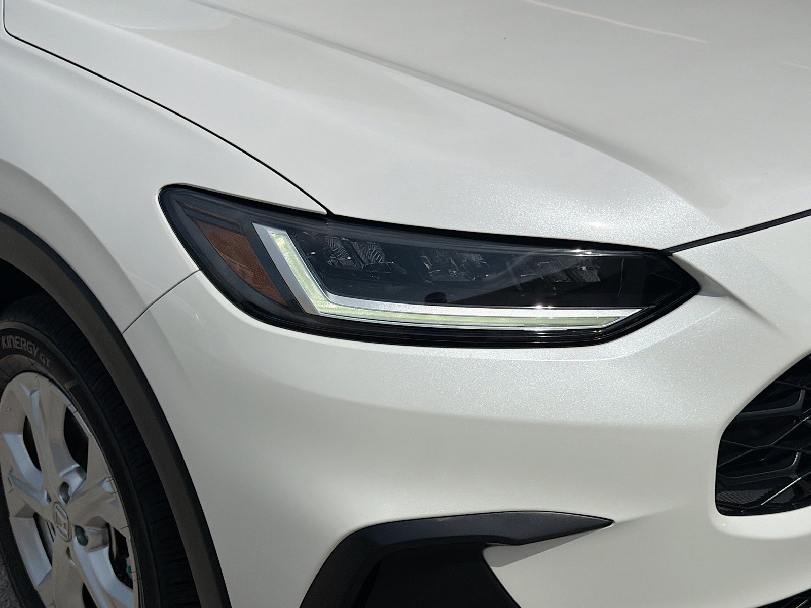 Certified Used 2024 Platinum White Pearl Honda LX image 33