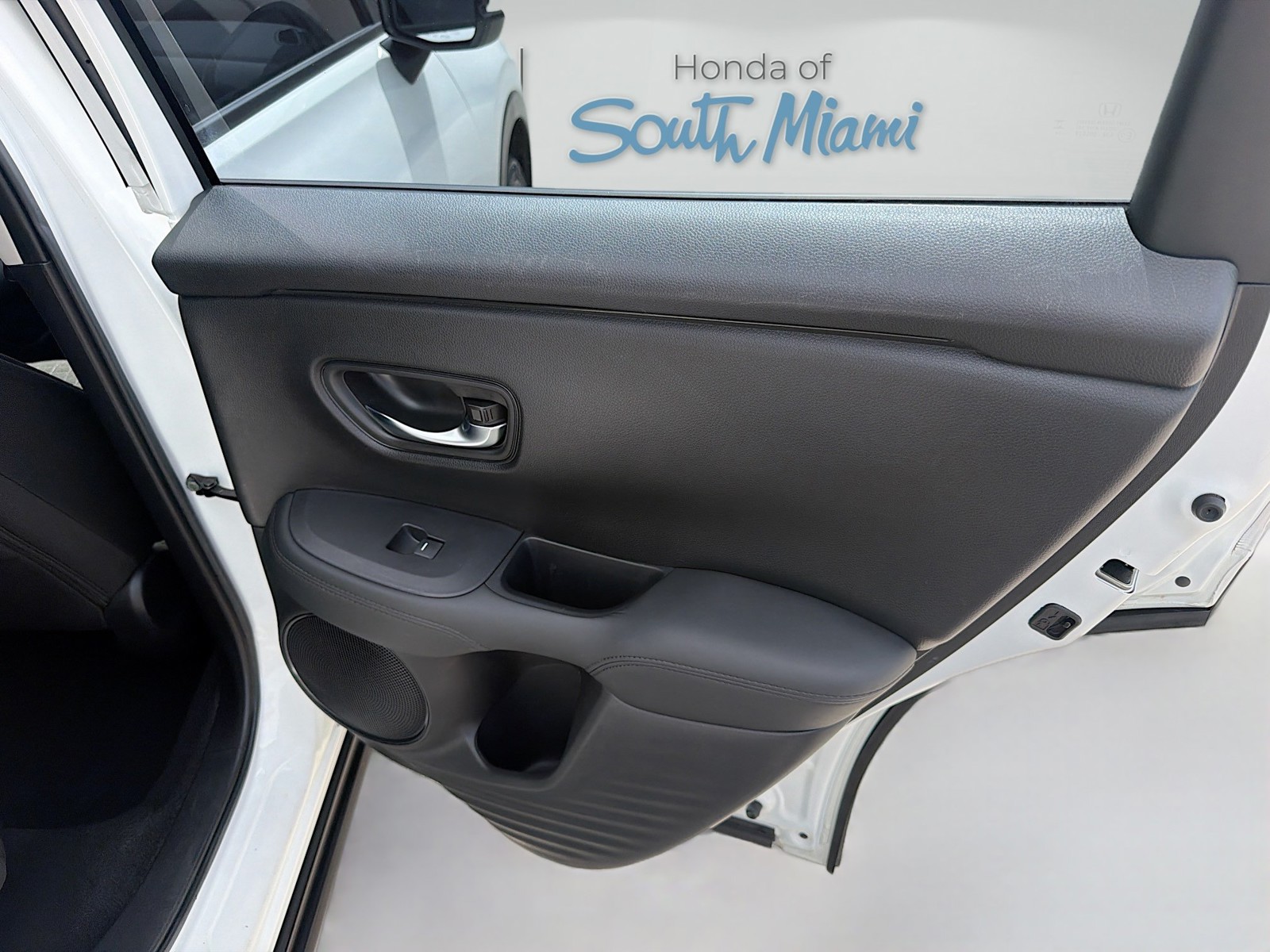 Certified Used 2024 Platinum White Pearl Honda LX image 29
